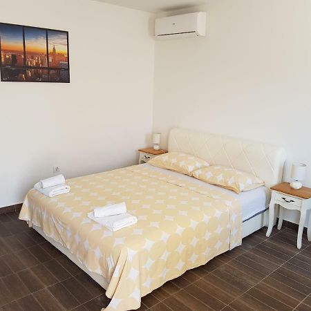 Apartments M&E Mokošica Zimmer foto